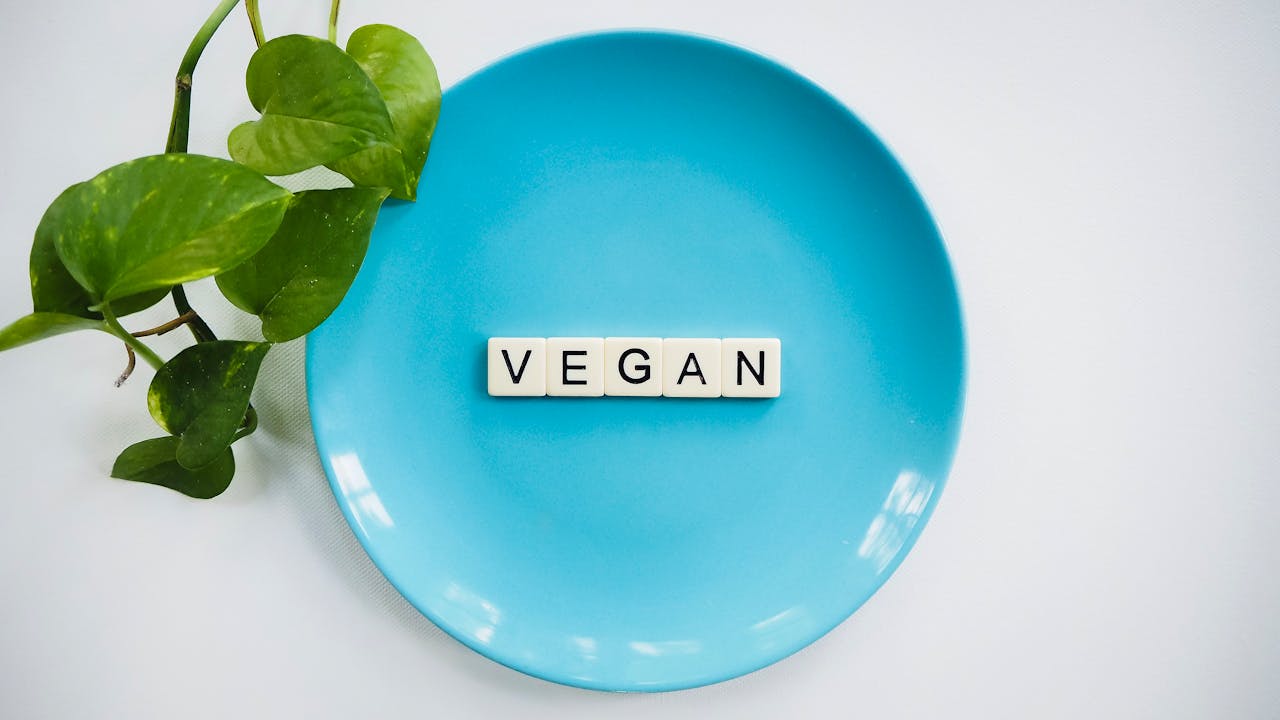 Nova studija otkriva neočekivane rizike veganstva za zdravlje, veći rizik od loma kostiju!
