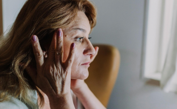 Pitali smo dermatologe: Kakva treba biti njega kože u zrelim godinama?