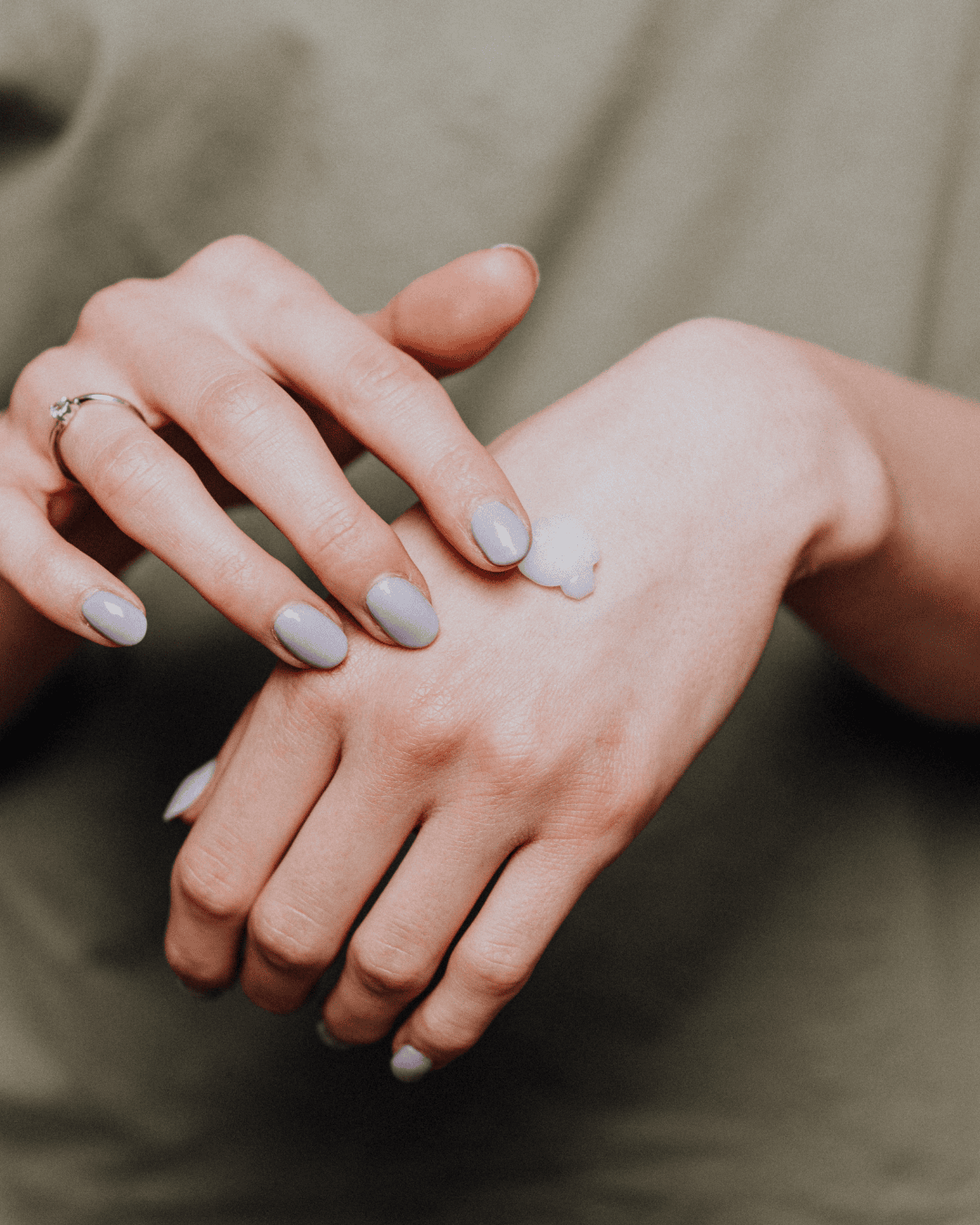 Ispucale ruke zimi: kuhinjski spas za mekoću bez čekanja