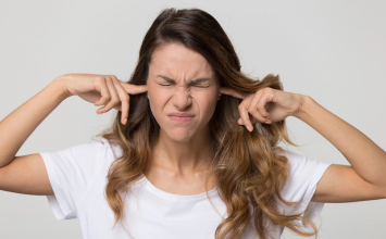 Tinitus (šum u uhu): kada je prolazan, a kada zahtijeva pregled