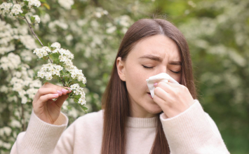 Peckaju vas oči i curi nos? Ovo su najčešći znakovi sezonske alergije