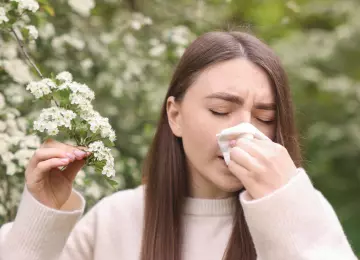 Peckaju vas oči i curi nos? Ovo su najčešći znakovi sezonske alergije