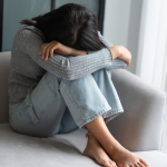 https://nazdravlje.hr/mentalno-zdravlje/burnout-ili-depresija-kako-razlikovati-iscrpljenost-od-ozbiljnijeg-problema-i-kada-potraziti-pomoc