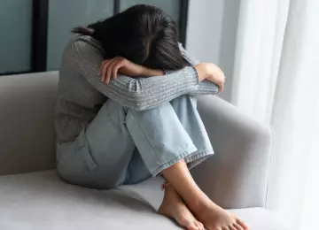 Burnout ili depresija: kako razlikovati iscrpljenost od ozbiljnijeg problema i kada potražiti pomoć